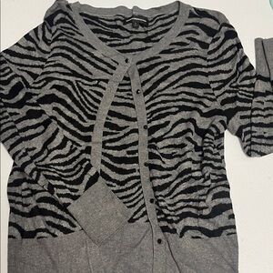 Elegant Zebra Print Cardigan - Black and Gray